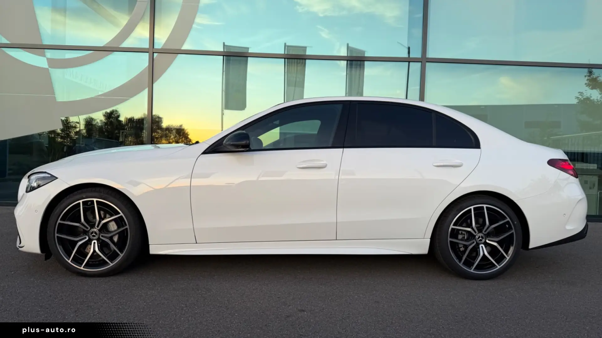 Mercedes-Benz C 200 AMG Line - MY2026