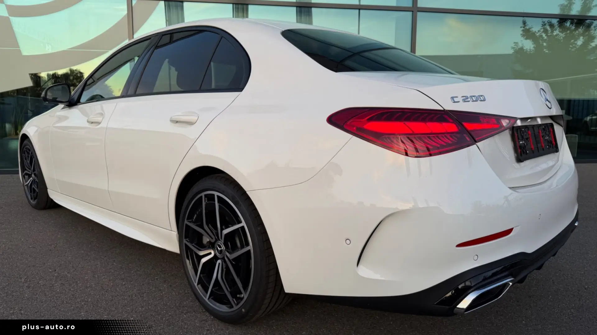Mercedes-Benz C 200 AMG Line - MY2026