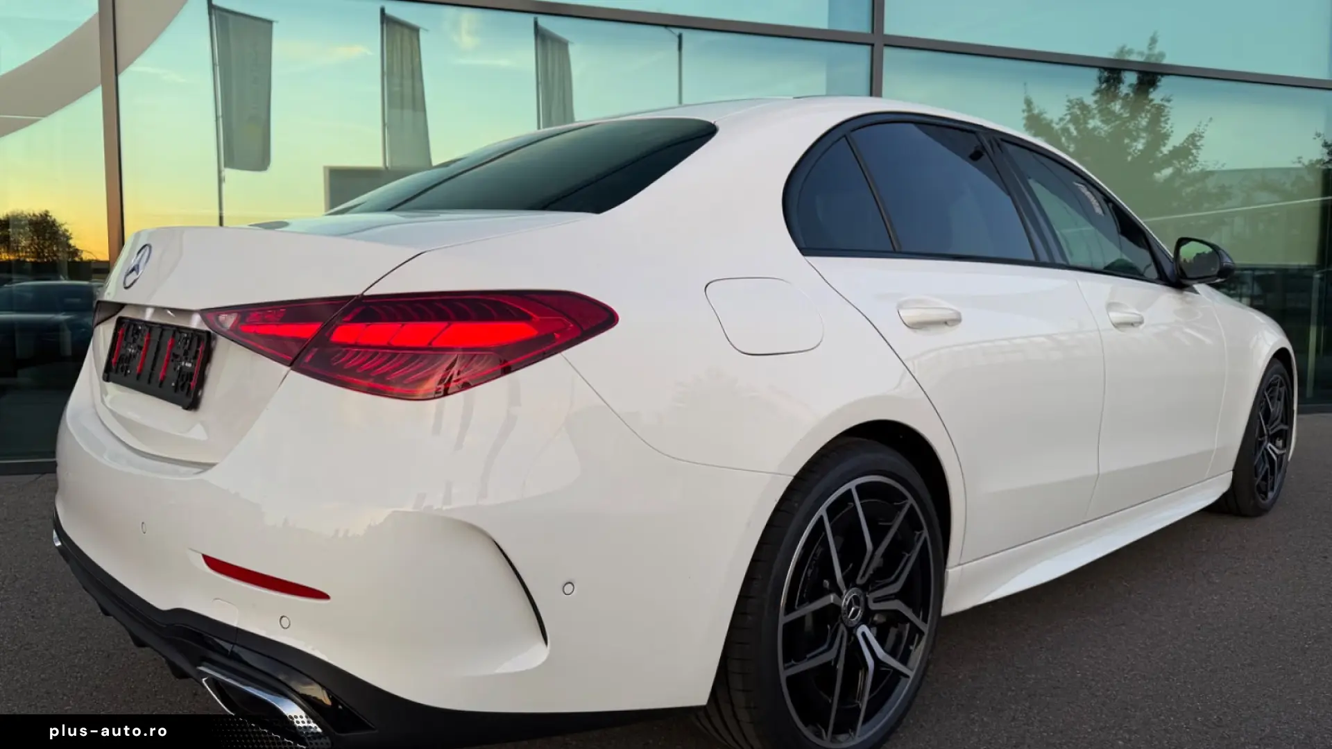 Mercedes-Benz C 200 AMG Line - MY2026