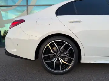 Mercedes-Benz C 200 AMG Line - MY2026