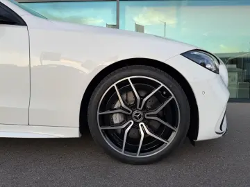 Mercedes-Benz C 200 AMG Line - MY2026