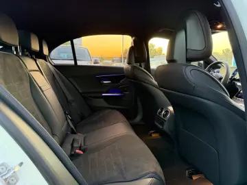 Mercedes-Benz C 200 AMG Line - MY2026