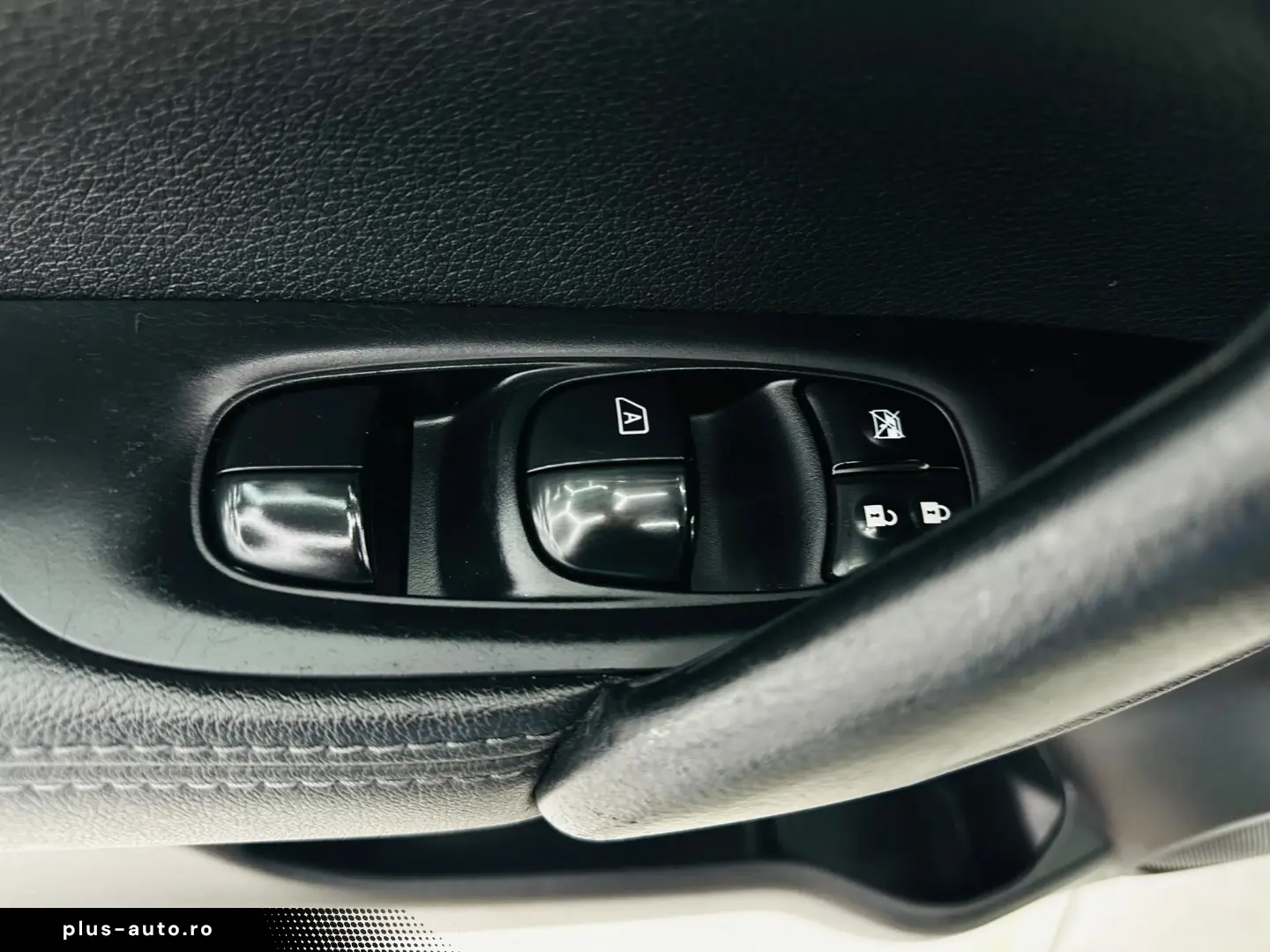 NISSAN Qashqai 2015 1.2i E5 Garantie 12 Luni Rate Avans 0 Do