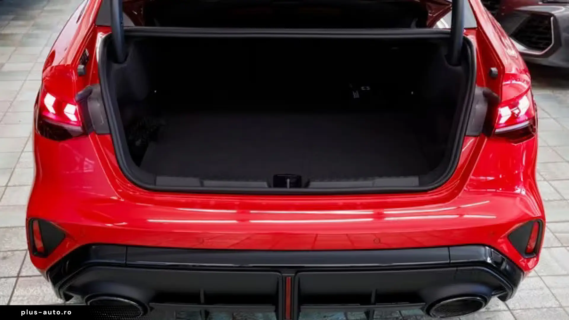 Audi RS3 Limousine ACC Matrix Pano Sonos Carbon