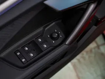 Audi RS3 Limousine ACC Matrix Pano Sonos Carbon