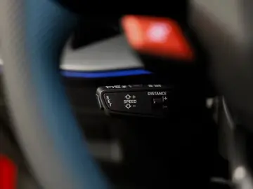 Audi RS3 Limousine ACC Matrix Pano Sonos Carbon