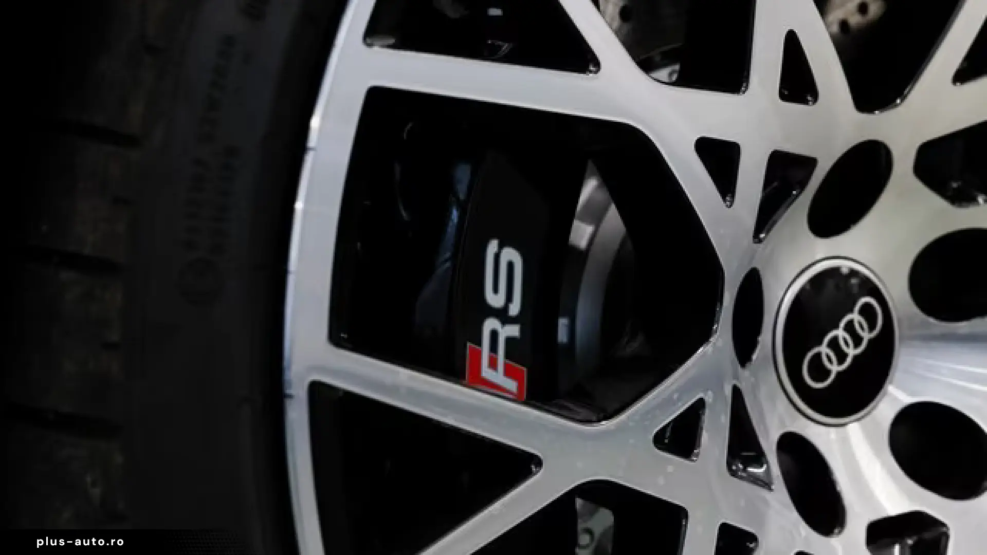 Audi RS3 Limousine ACC Matrix Pano Sonos Carbon