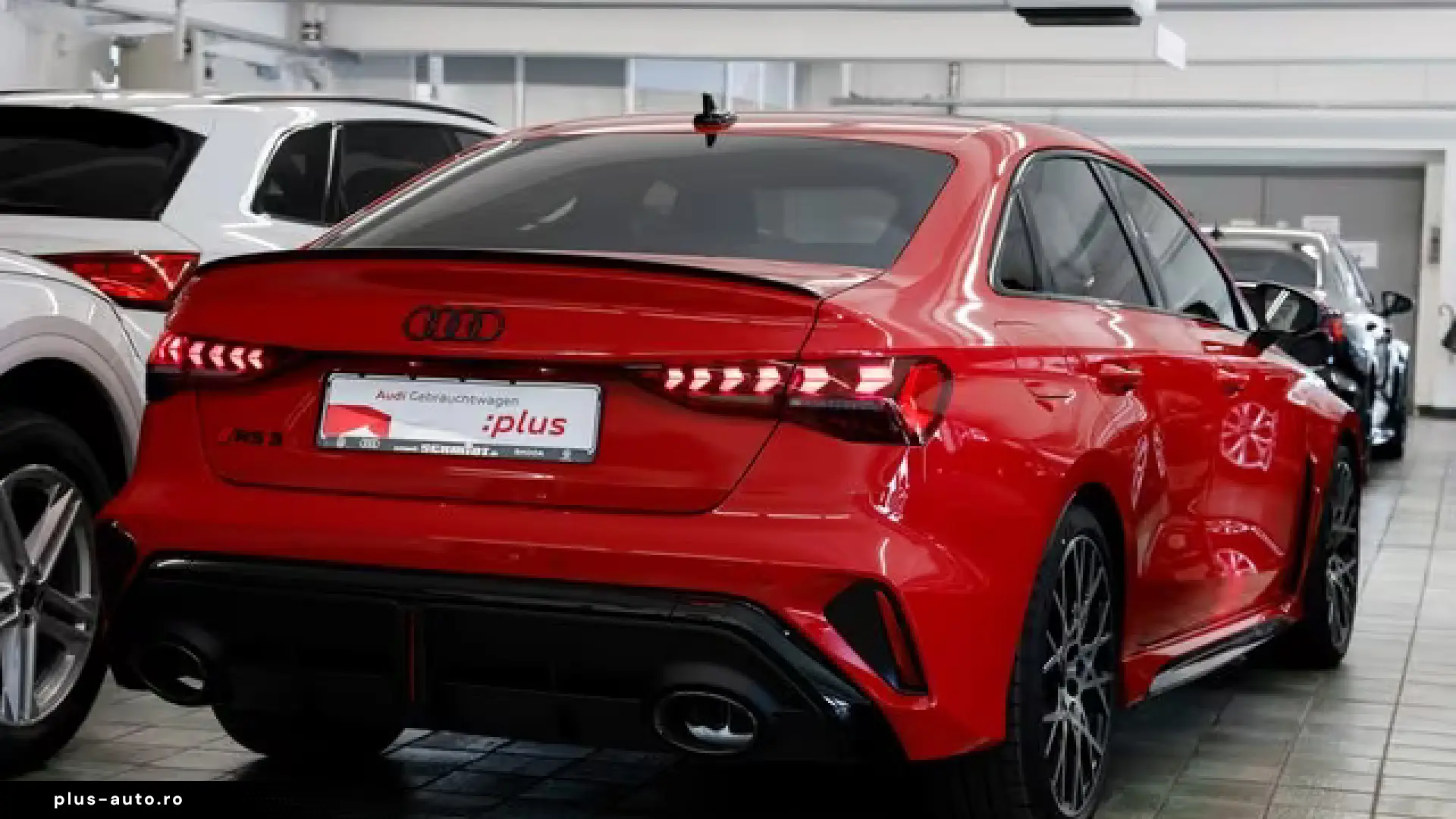 Audi RS3 Limousine ACC Matrix Pano Sonos Carbon