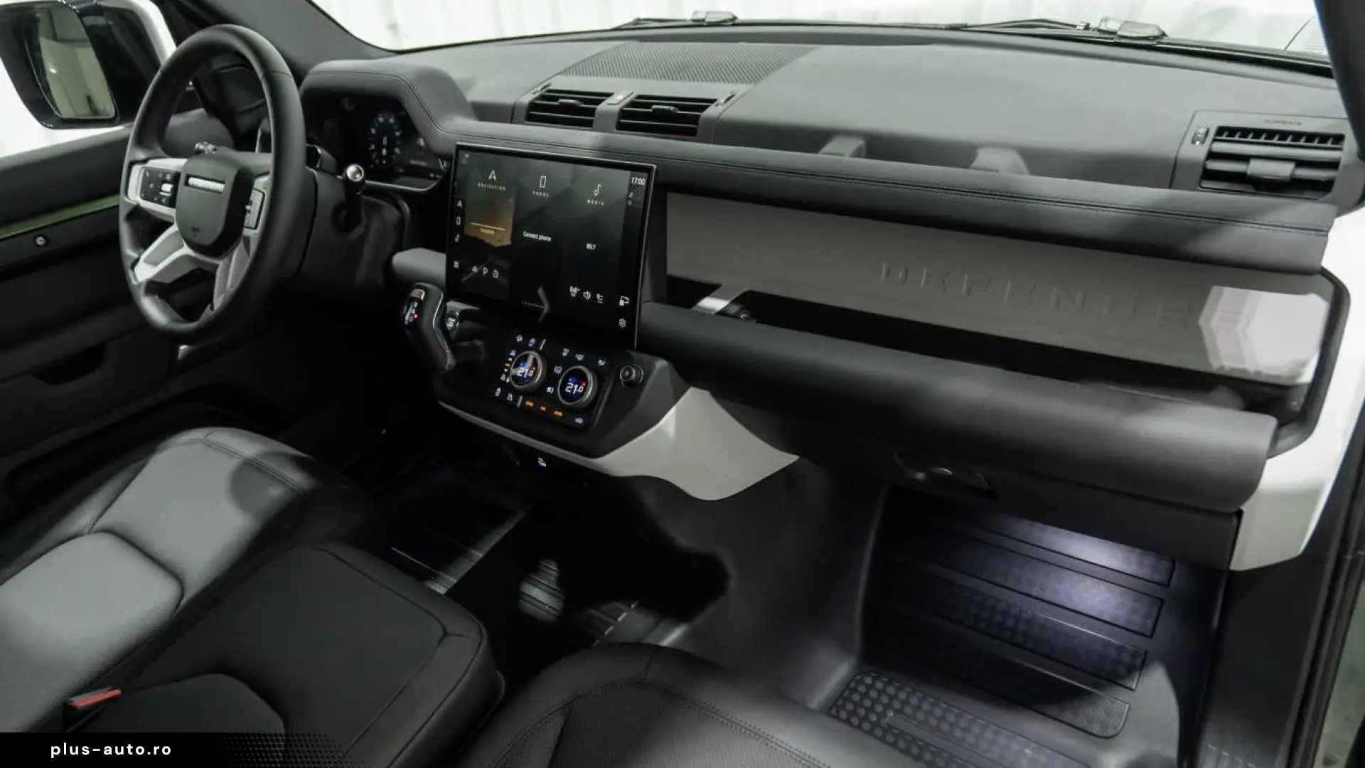 Land Rover Defender 110 D250 S - MY2026