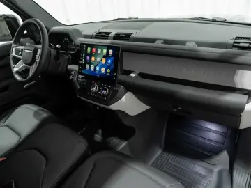 Land Rover Defender 110 D250 S - MY2026