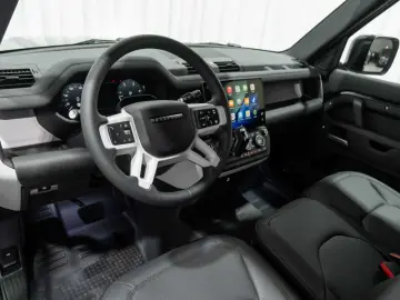 Land Rover Defender 110 D250 S - MY2026