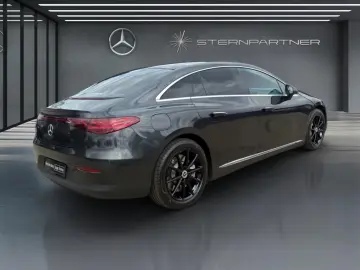 Mercedes-Benz EQE 300
