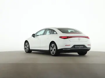 Mercedes-Benz EQE 300