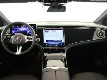 Mercedes-Benz EQE 300