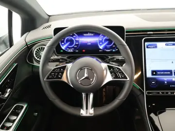 Mercedes-Benz EQE 300