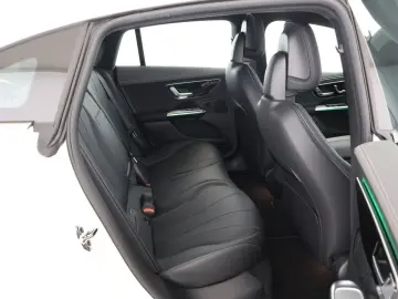 Mercedes-Benz EQE 300