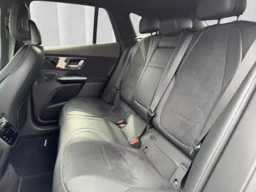 Mercedes-Benz EQE 350