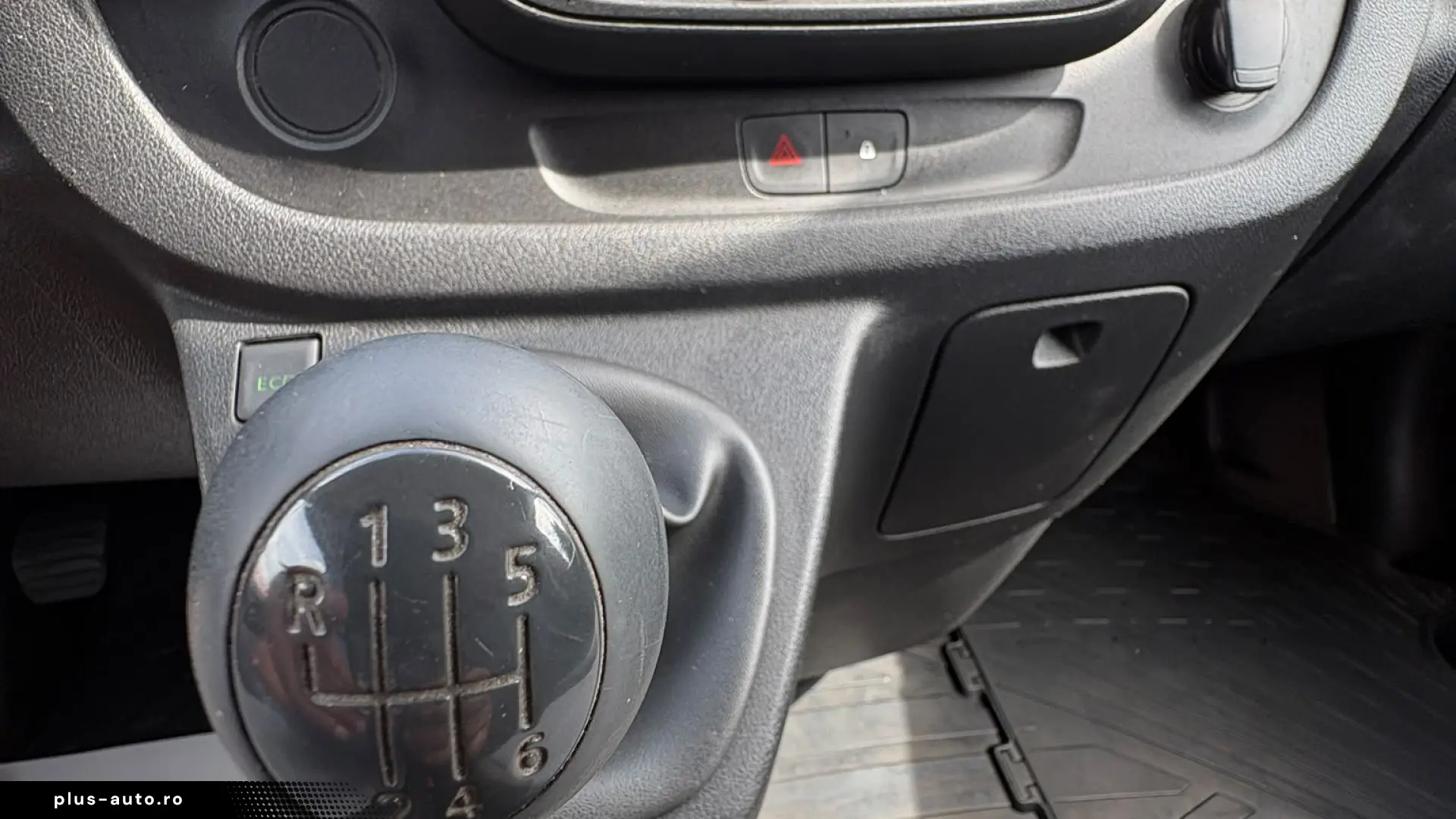 Opel Vivaro L2H1 1.6 cdti