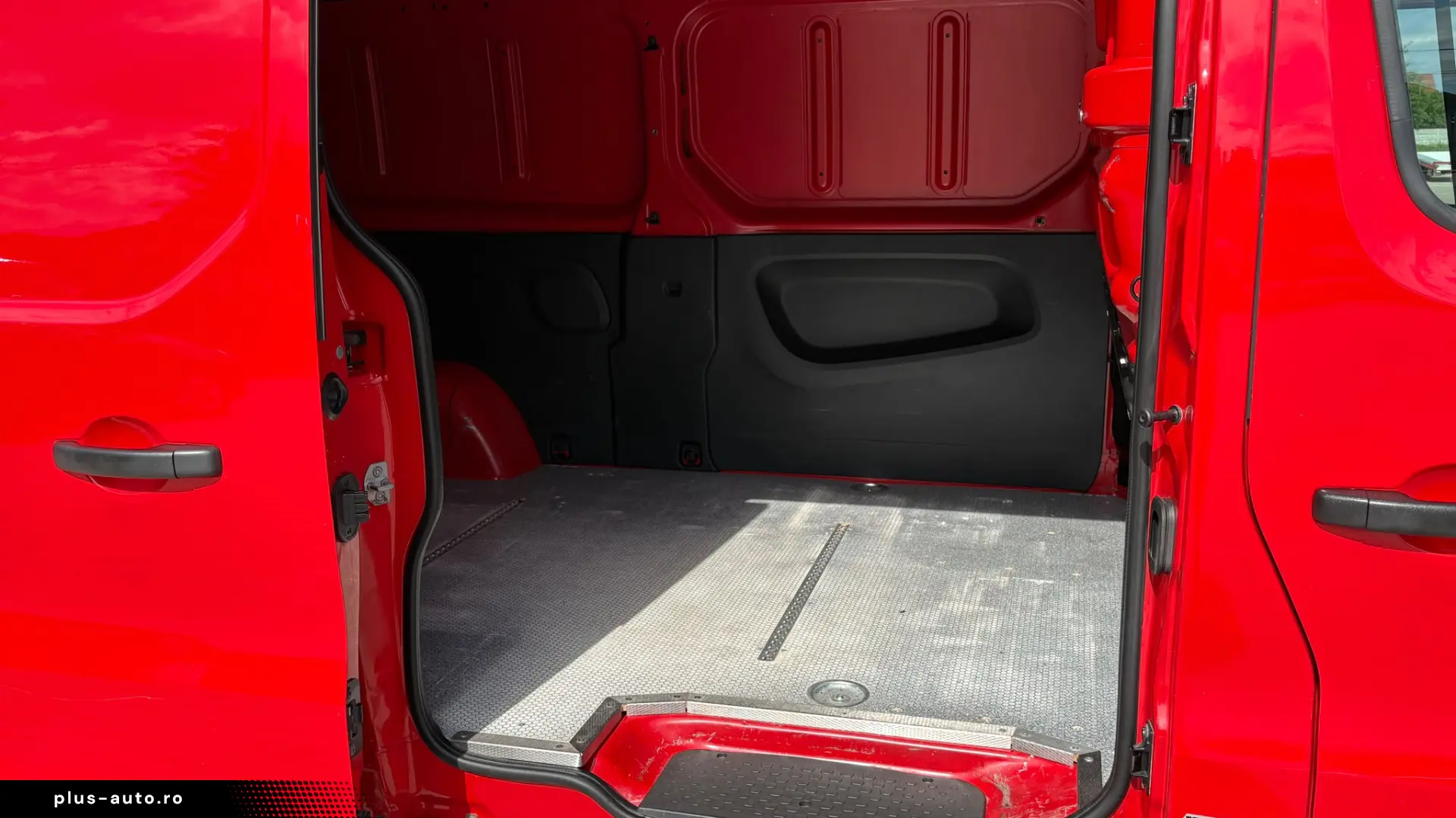 Opel Vivaro L2H1 1.6 cdti