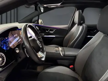 Mercedes-Benz EQE 350