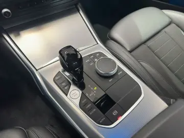 BMW 330e Sport Line LC.PRO ACC LASER H K HUD KAMERA