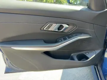 BMW 330 e Limousine AHK Navi Digit.Cockpit