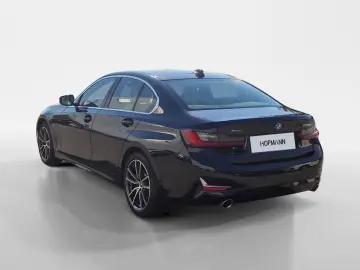 BMW 330e xDrive LuxuryLine HUD RFK Memory HiFi Leder