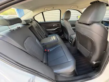 BMW 330 e xDrive Sport Line 360 KAM AHK LED NAVI