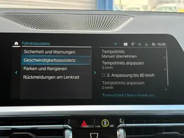 BMW 330 e xDrive Sport Line 360 KAM AHK LED NAVI