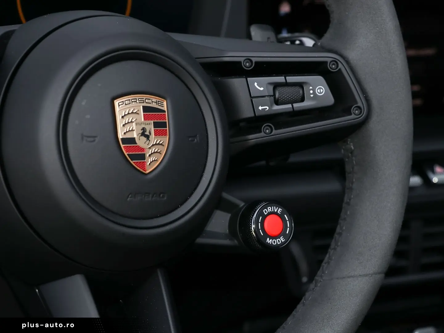 PORSCHE 992 911 Carrera 4 GTS Cabriolet Burmester PASM