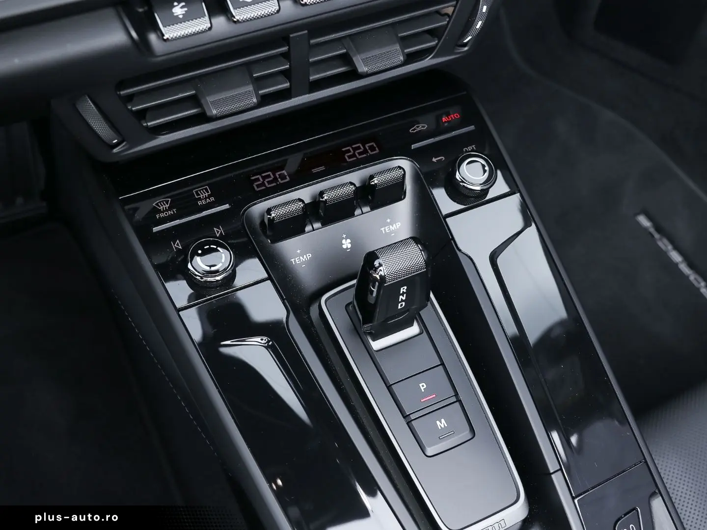 PORSCHE 992 911 Carrera 4 GTS Cabriolet Burmester PASM