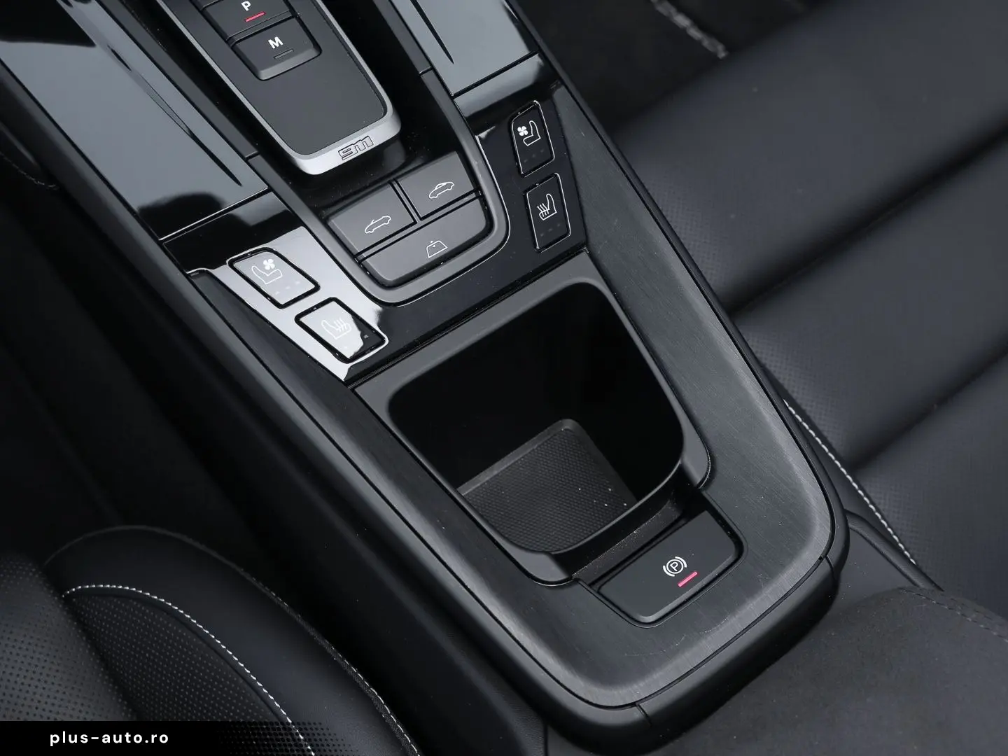 PORSCHE 992 911 Carrera 4 GTS Cabriolet Burmester PASM