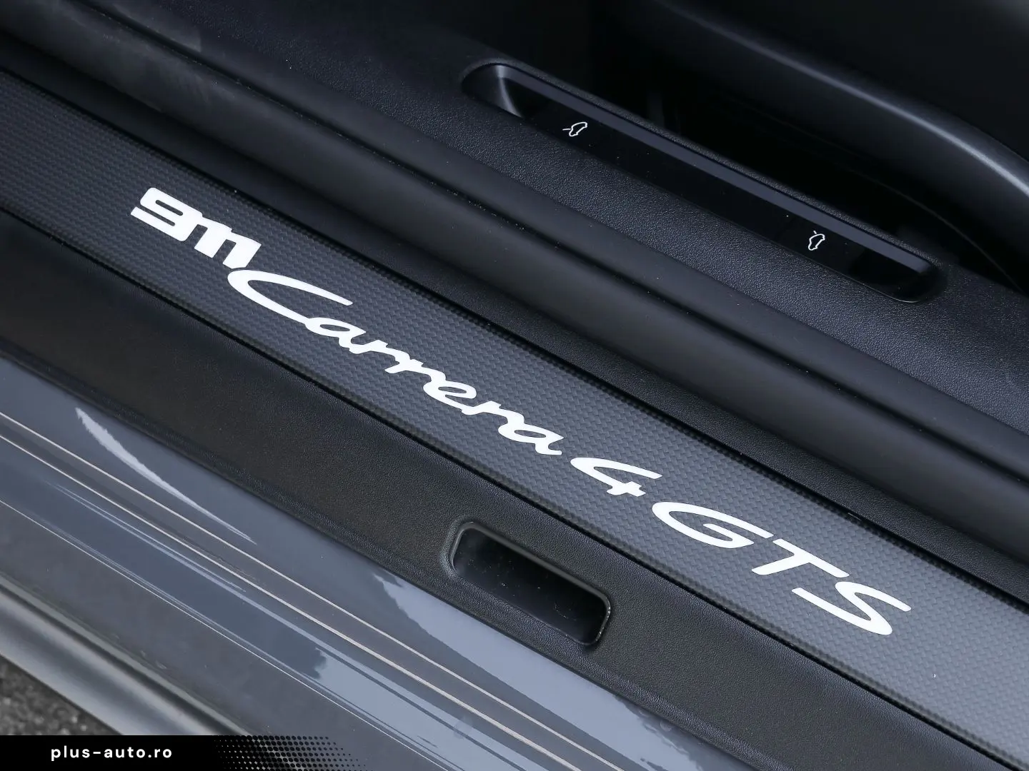 PORSCHE 992 911 Carrera 4 GTS Cabriolet Burmester PASM