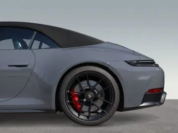 PORSCHE 992 911 Carrera 4 GTS Cabriolet Burmester PASM