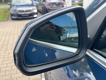 BMW X1 sDrive18i xLine AHK Adapt.LED DA  PA SHZ