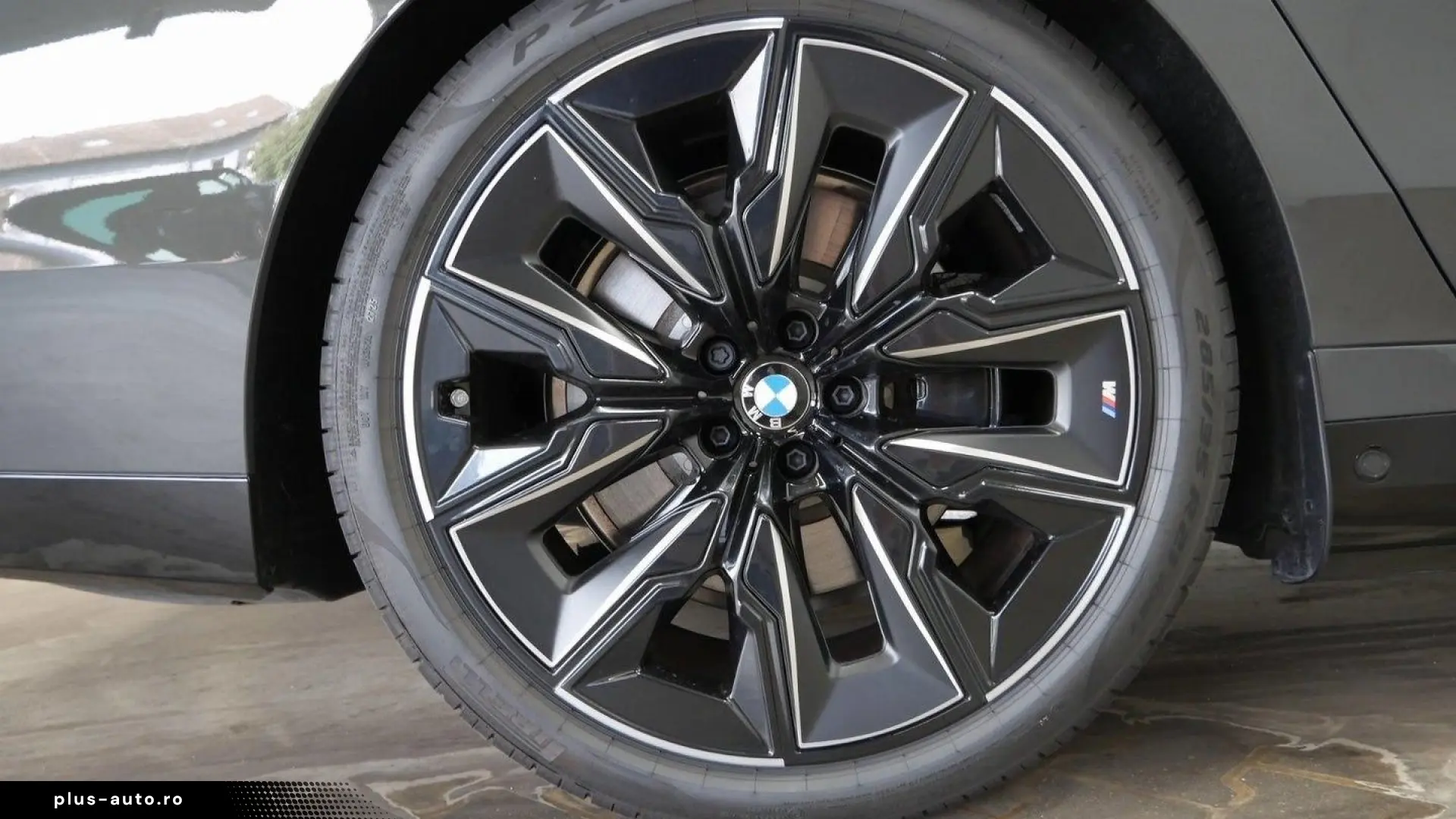 BMW i7 xDrive60 M Sport Pro B&W TV Lounge Pano M
