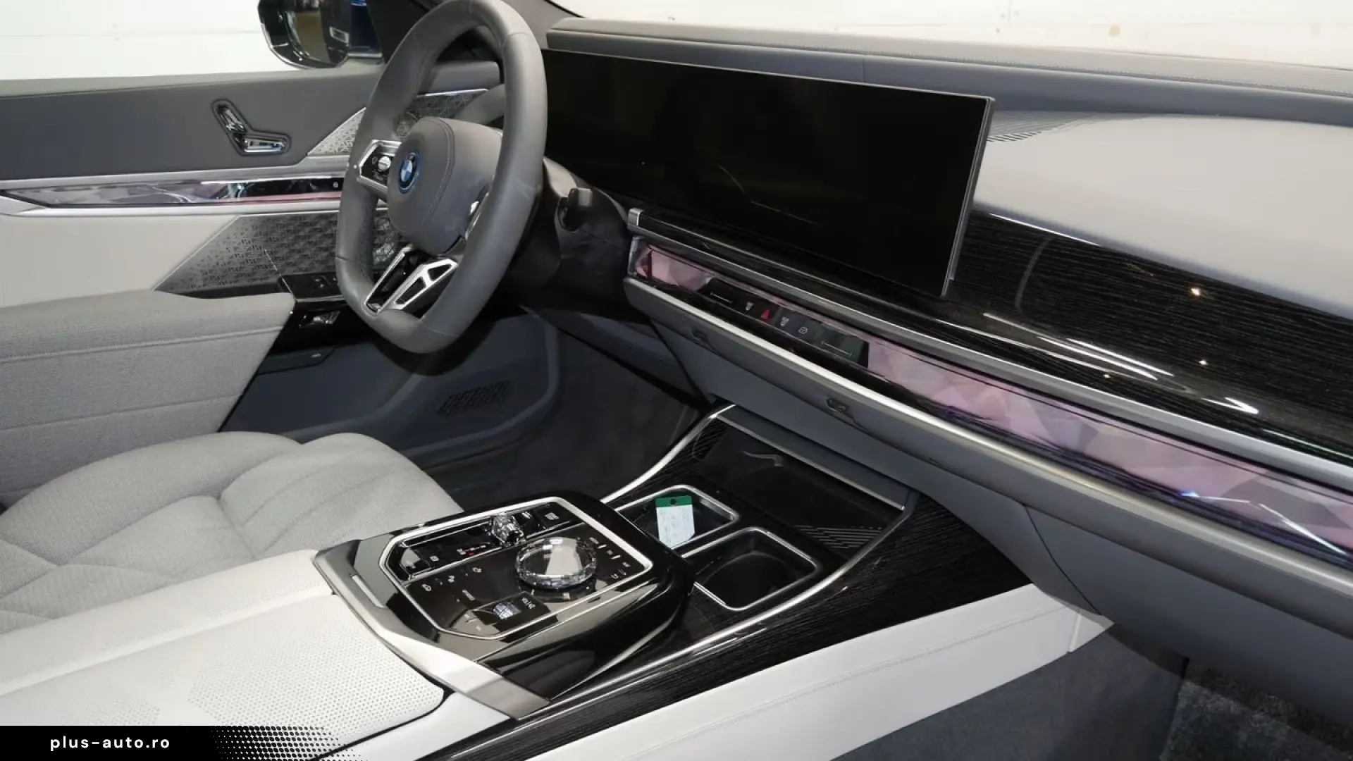 BMW i7 xDrive60 M Sport B&W AHK TV Lounge Pano Massage