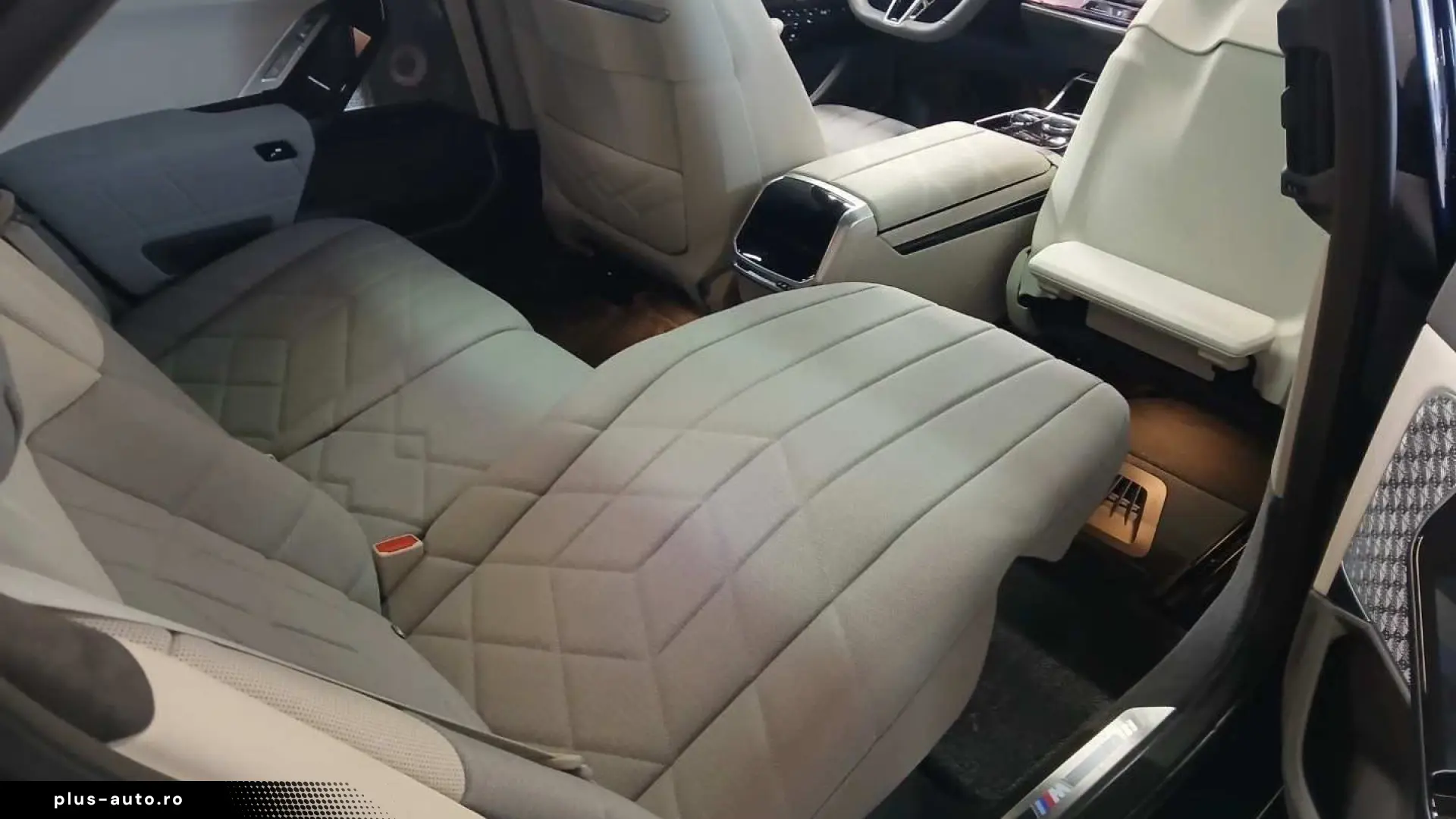 BMW i7 xDrive60 M Sport B&W AHK TV Lounge Pano Massage