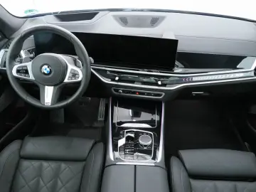 BMW X5 xDrive30d M Sport AHK PANO StHzg H&K DA-Prof