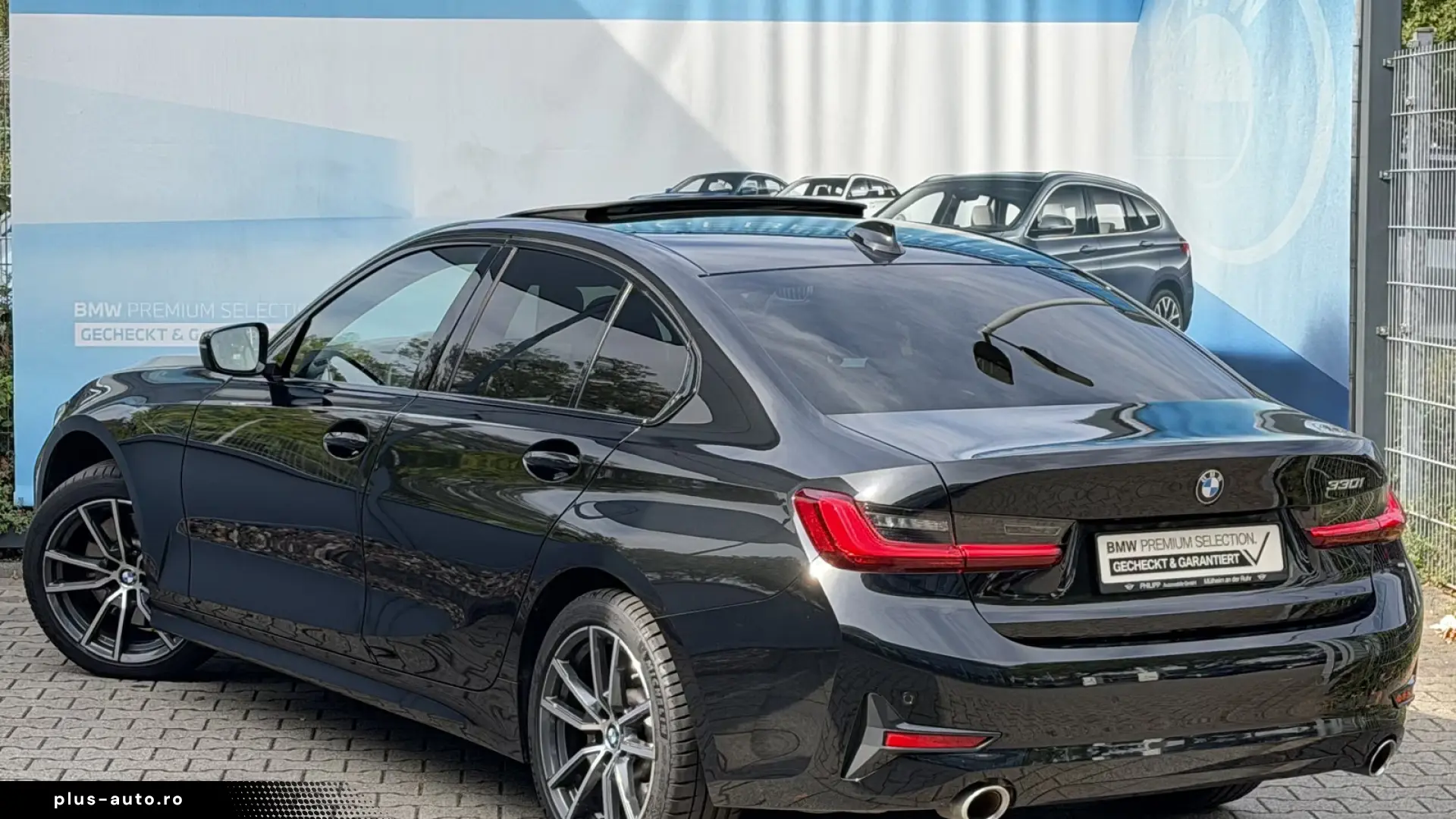 BMW 330i Sport Line Glasdach HiFi DAB SHZ PDC DA