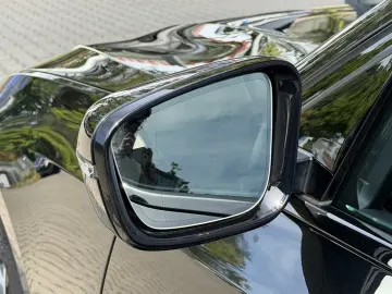 BMW 330i Sport Line Glasdach HiFi DAB SHZ PDC DA