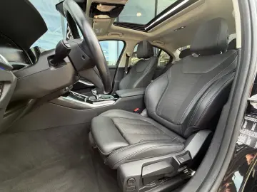 BMW 330i Sport Line Glasdach HiFi DAB SHZ PDC DA