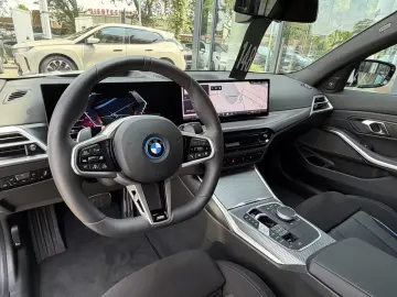 BMW 330e xDrive Limo M Sport DA-Pro 360  h&k HuD