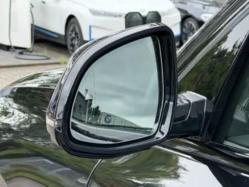 BMW X5 xDrive30d M Sport with aux heat  sunroof  air susp