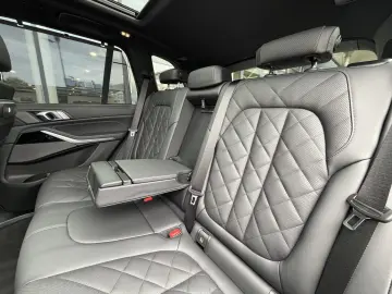BMW X5 xDrive30d M Sport with aux heat  sunroof  air susp