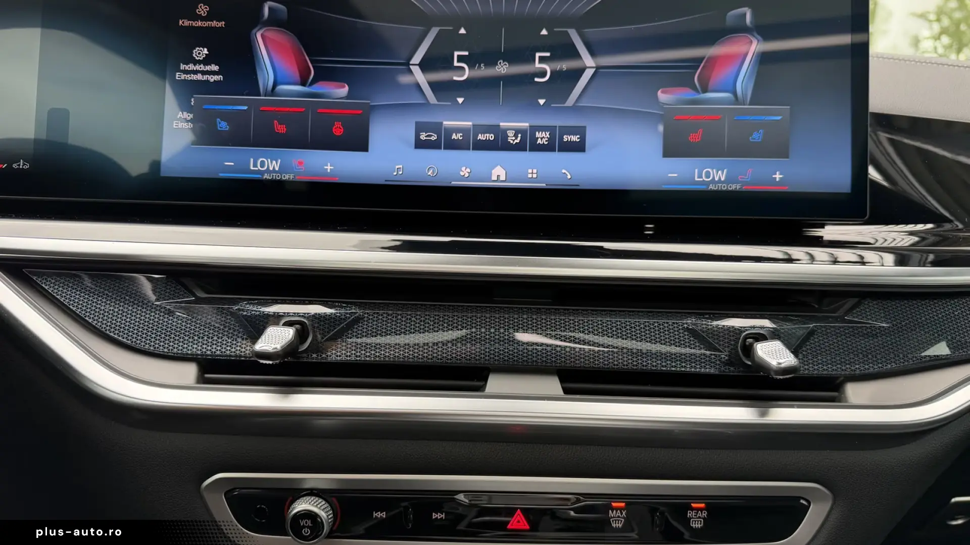 BMW X5 xDrive30d M Sport with aux heat  sunroof  air susp