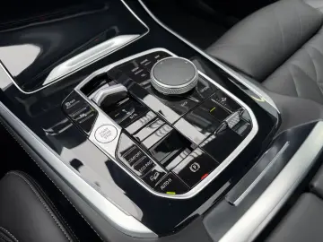 BMW X5 xDrive30d M Sport with aux heat  sunroof  air susp