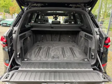 BMW X5 xDrive30d M Sport with aux heat  sunroof  air susp