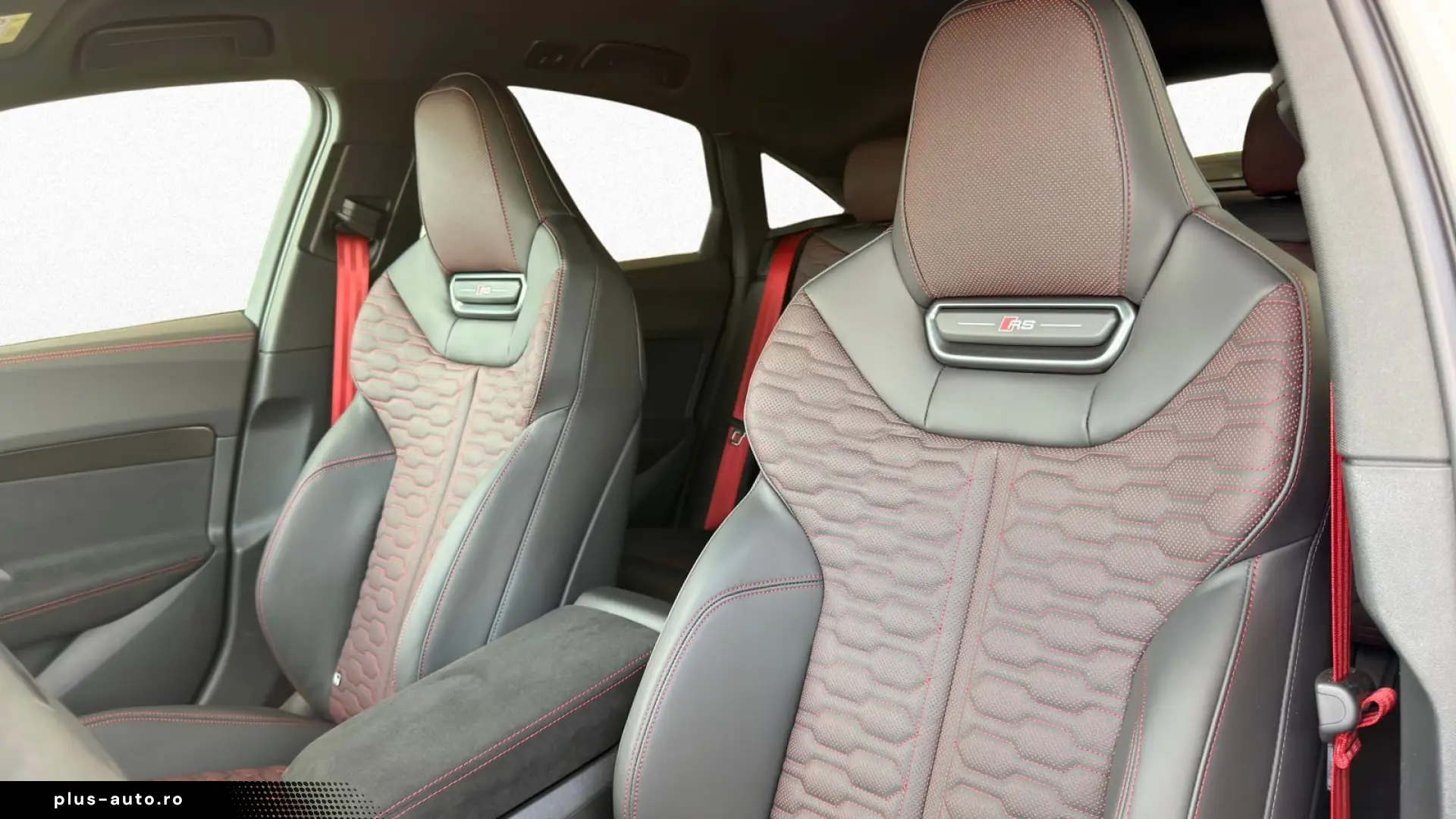 Audi RS5 Lim 470 kW tiptronic  TECH PRO B&O HuD