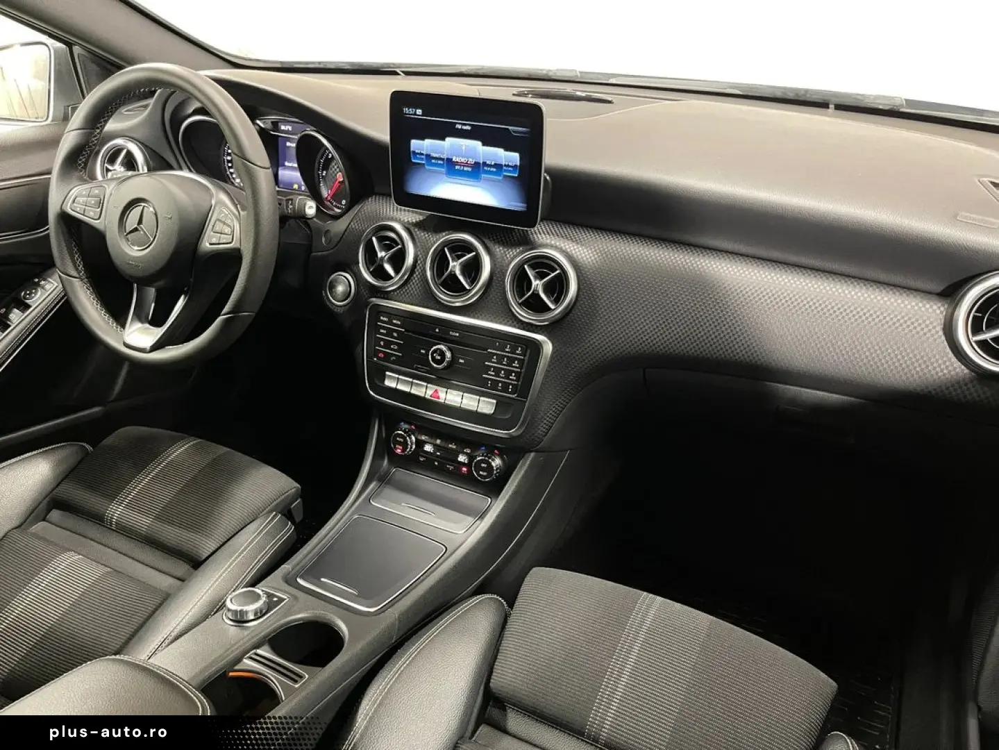 Mercedes-Benz A-220